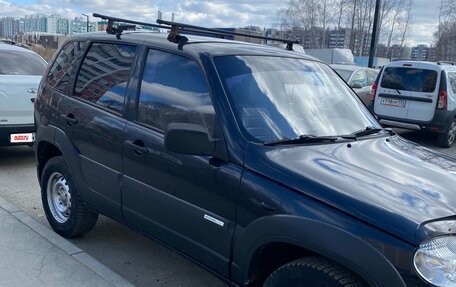 Chevrolet Niva I рестайлинг, 2011 год, 420 000 рублей, 2 фотография