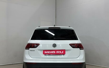 Volkswagen Tiguan II, 2020 год, 2 699 000 рублей, 5 фотография