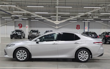 Toyota Camry, 2019 год, 3 100 000 рублей, 10 фотография