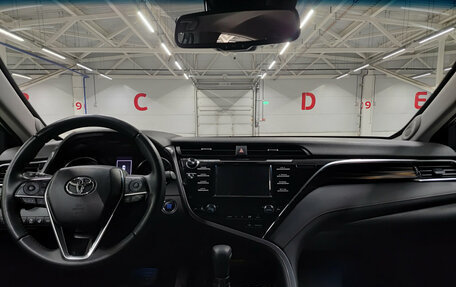 Toyota Camry, 2019 год, 3 100 000 рублей, 17 фотография