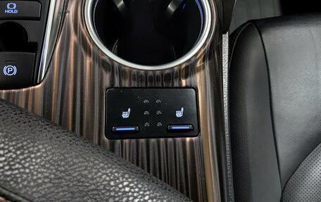 Toyota Camry, 2019 год, 3 100 000 рублей, 24 фотография