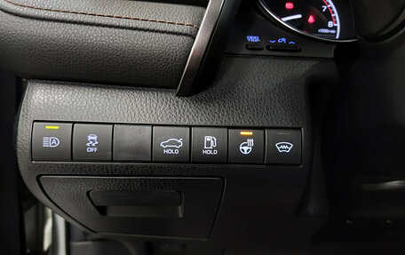 Toyota Camry, 2019 год, 3 100 000 рублей, 25 фотография