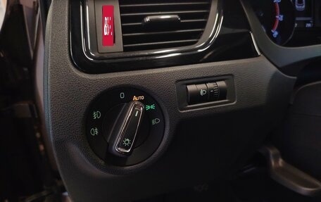 Skoda Rapid I, 2018 год, 1 070 000 рублей, 12 фотография