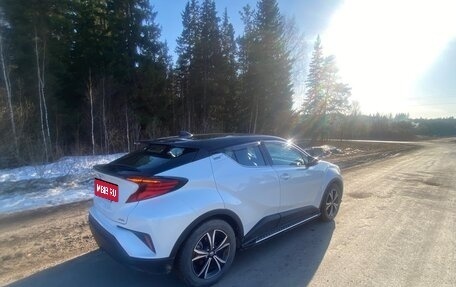 Toyota C-HR I рестайлинг, 2020 год, 3 000 000 рублей, 1 фотография