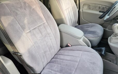 Renault Kangoo II рестайлинг, 2008 год, 550 000 рублей, 15 фотография