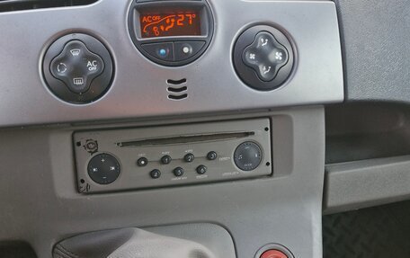 Renault Kangoo II рестайлинг, 2008 год, 550 000 рублей, 28 фотография