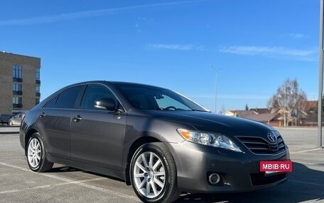 Toyota Camry, 2011 год, 1 330 000 рублей, 3 фотография
