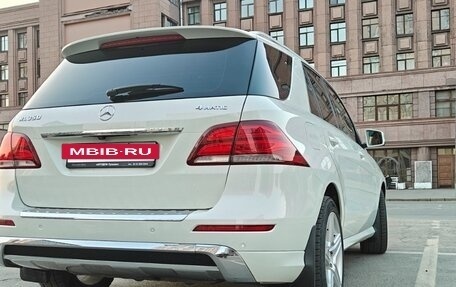 Mercedes-Benz M-Класс, 2012 год, 2 500 000 рублей, 2 фотография