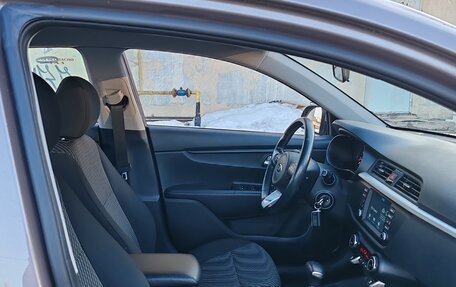 KIA Rio IV, 2019 год, 1 740 000 рублей, 8 фотография