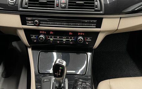 BMW 5 серия, 2011 год, 2 090 000 рублей, 15 фотография