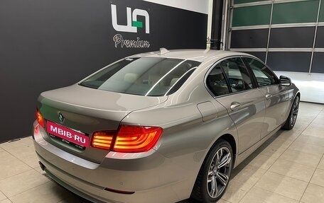 BMW 5 серия, 2011 год, 2 090 000 рублей, 6 фотография