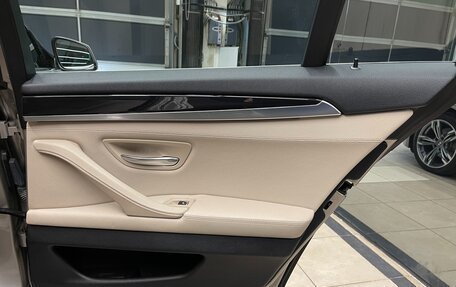 BMW 5 серия, 2011 год, 2 090 000 рублей, 21 фотография