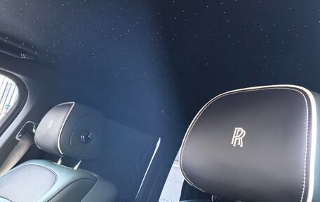 Rolls-Royce Cullinan, 2021 год, 38 000 000 рублей, 17 фотография