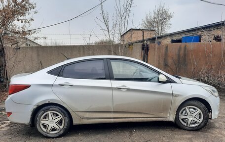Hyundai Solaris II рестайлинг, 2015 год, 540 000 рублей, 5 фотография