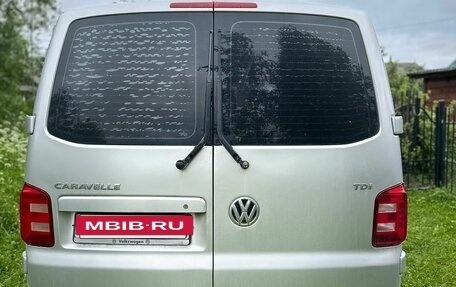 Volkswagen Caravelle T6 рестайлинг, 2016 год, 2 000 000 рублей, 7 фотография