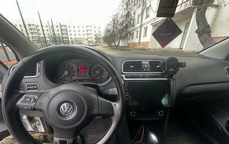 Volkswagen Polo VI (EU Market), 2014 год, 850 000 рублей, 7 фотография