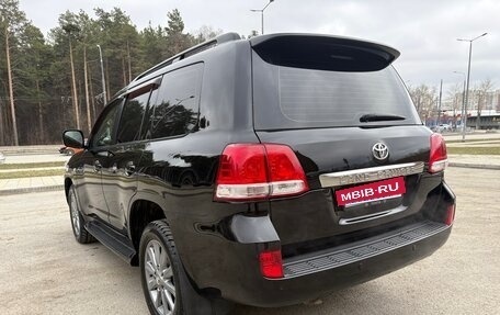 Toyota Land Cruiser 200, 2009 год, 3 300 000 рублей, 10 фотография