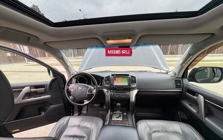 Toyota Land Cruiser 200, 2009 год, 3 300 000 рублей, 20 фотография