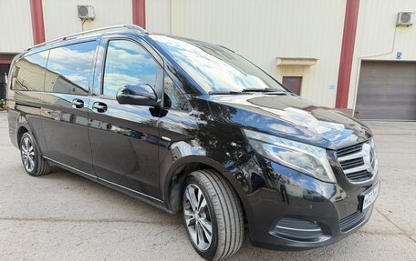 Mercedes-Benz V-Класс, 2016 год, 4 100 000 рублей, 6 фотография