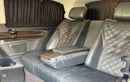 Mercedes-Benz V-Класс, 2016 год, 4 100 000 рублей, 21 фотография