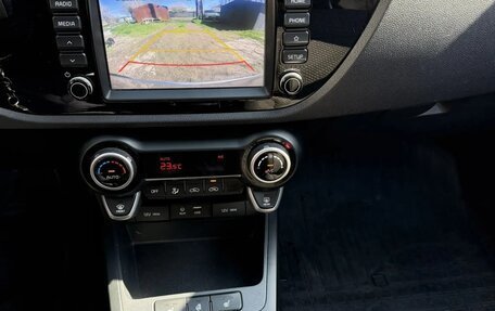 KIA Rio IV, 2019 год, 1 370 000 рублей, 8 фотография