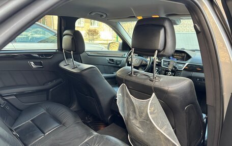 Mercedes-Benz E-Класс, 2010 год, 1 750 000 рублей, 9 фотография