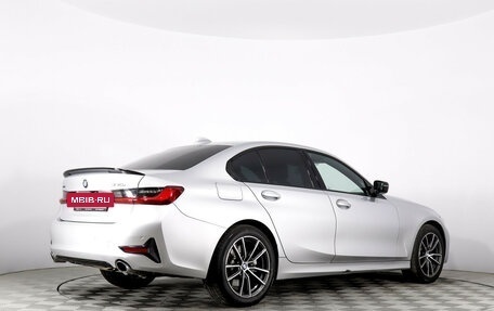 BMW 3 серия, 2019 год, 3 200 000 рублей, 13 фотография