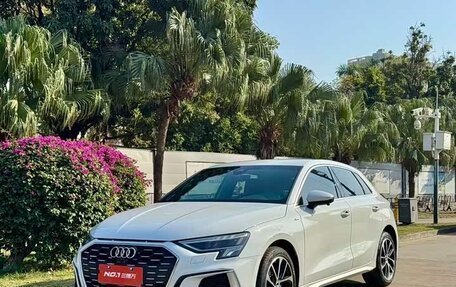 Audi A3, 2022 год, 1 750 000 рублей, 1 фотография