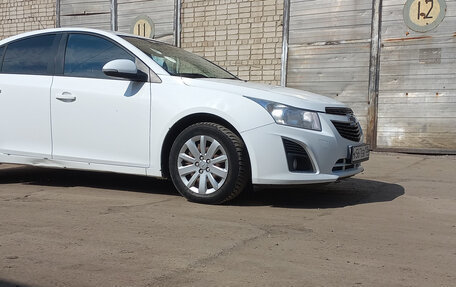 Chevrolet Cruze II, 2014 год, 830 000 рублей, 3 фотография