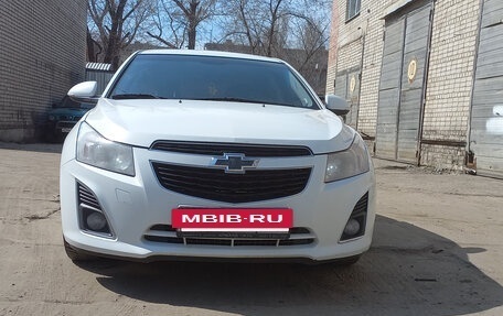 Chevrolet Cruze II, 2014 год, 830 000 рублей, 2 фотография