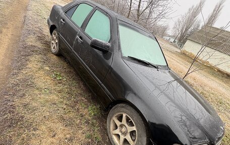 Mercedes-Benz C-Класс, 1993 год, 450 000 рублей, 9 фотография
