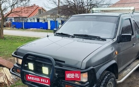 Nissan Terrano II рестайлинг, 1989 год, 370 000 рублей, 5 фотография