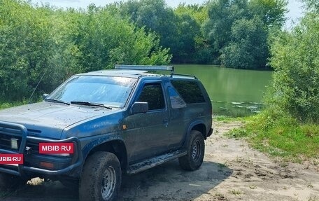 Nissan Terrano II рестайлинг, 1989 год, 370 000 рублей, 3 фотография