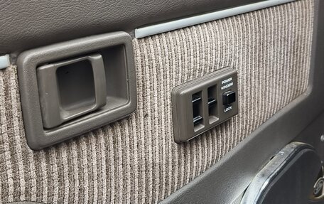 Nissan Terrano II рестайлинг, 1989 год, 370 000 рублей, 14 фотография