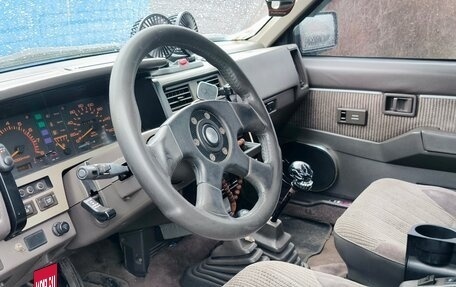 Nissan Terrano II рестайлинг, 1989 год, 370 000 рублей, 11 фотография