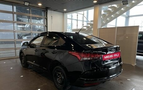 Hyundai Solaris II рестайлинг, 2021 год, 1 625 000 рублей, 5 фотография