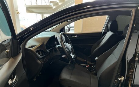 Hyundai Solaris II рестайлинг, 2021 год, 1 625 000 рублей, 16 фотография