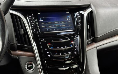 Cadillac Escalade IV, 2019 год, 3 800 000 рублей, 13 фотография