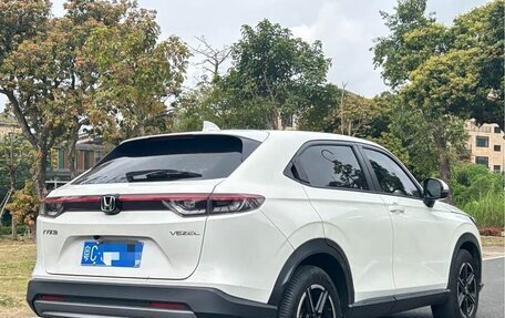 Honda Vezel, 2023 год, 1 650 000 рублей, 6 фотография