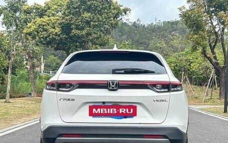 Honda Vezel, 2023 год, 1 650 000 рублей, 5 фотография