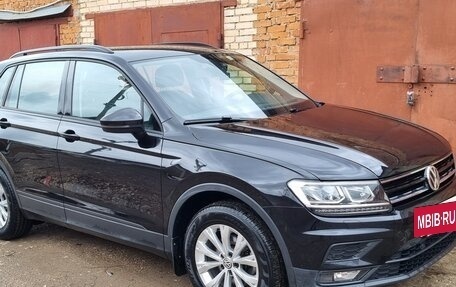 Volkswagen Tiguan II, 2020 год, 2 650 000 рублей, 2 фотография