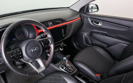 KIA Rio IV, 2021 год, 1 699 000 рублей, 9 фотография