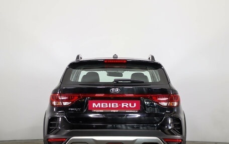 KIA Rio IV, 2021 год, 1 699 000 рублей, 6 фотография