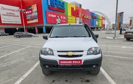 Chevrolet Niva I рестайлинг, 2019 год, 950 000 рублей, 1 фотография