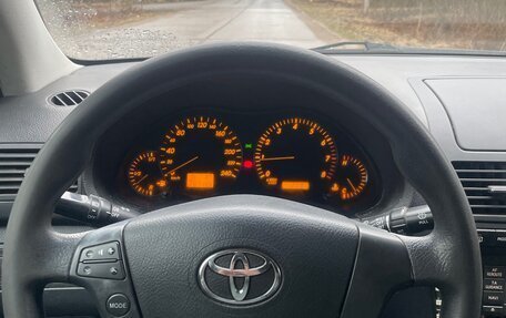 Toyota Avensis III рестайлинг, 2007 год, 650 000 рублей, 18 фотография