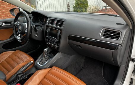 Volkswagen Jetta VI, 2012 год, 1 450 000 рублей, 21 фотография