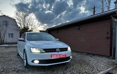 Volkswagen Jetta VI, 2012 год, 1 450 000 рублей, 12 фотография