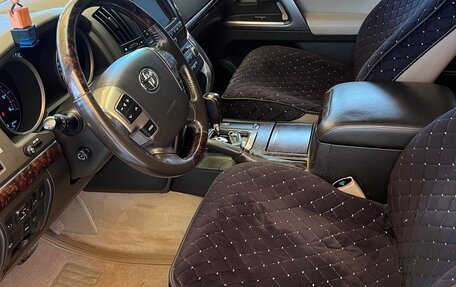 Toyota Land Cruiser 200, 2008 год, 3 100 000 рублей, 9 фотография