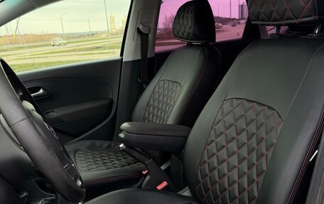 Volkswagen Polo VI (EU Market), 2013 год, 900 000 рублей, 13 фотография