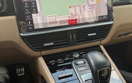 Porsche Cayenne III, 2018 год, 9 000 000 рублей, 12 фотография